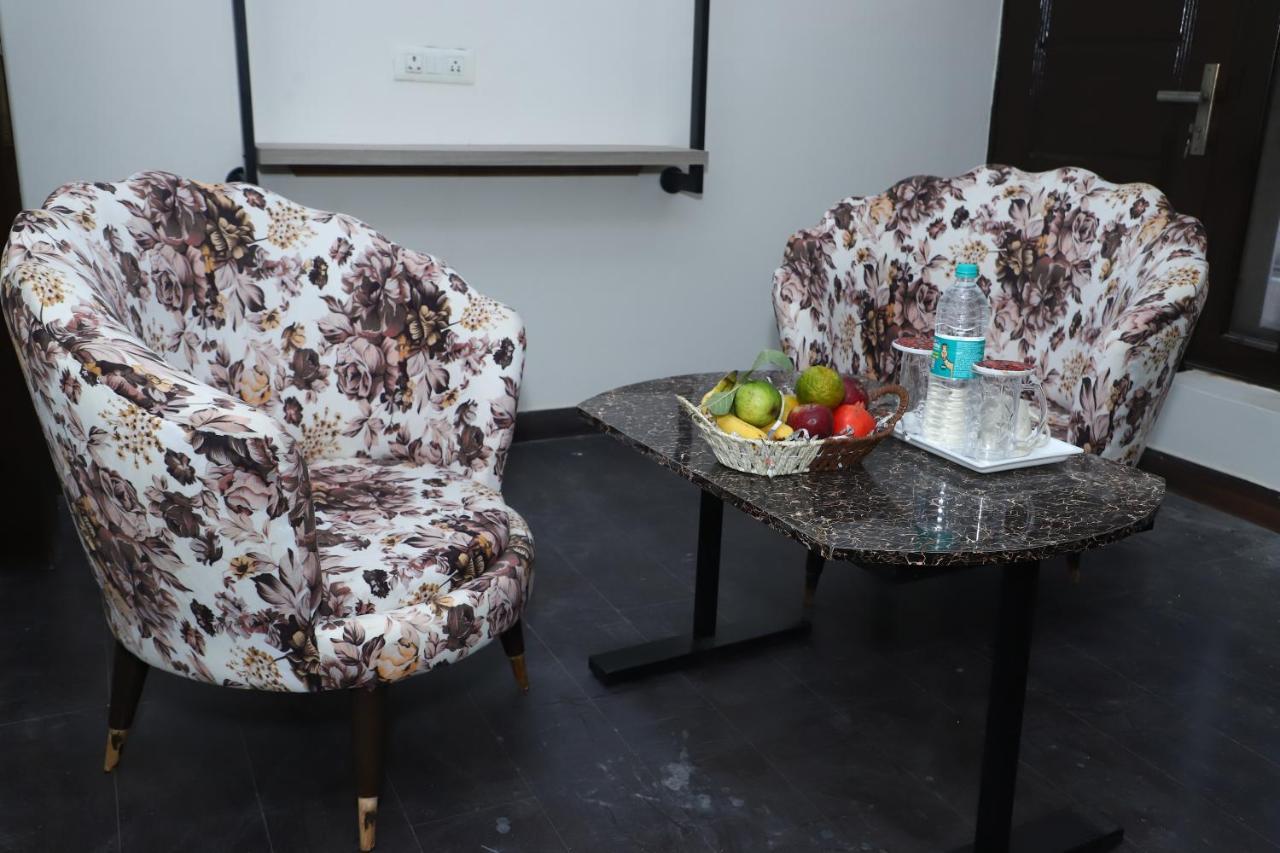 Lyf Corporate Suites - Noida Sector 19 מראה חיצוני תמונה